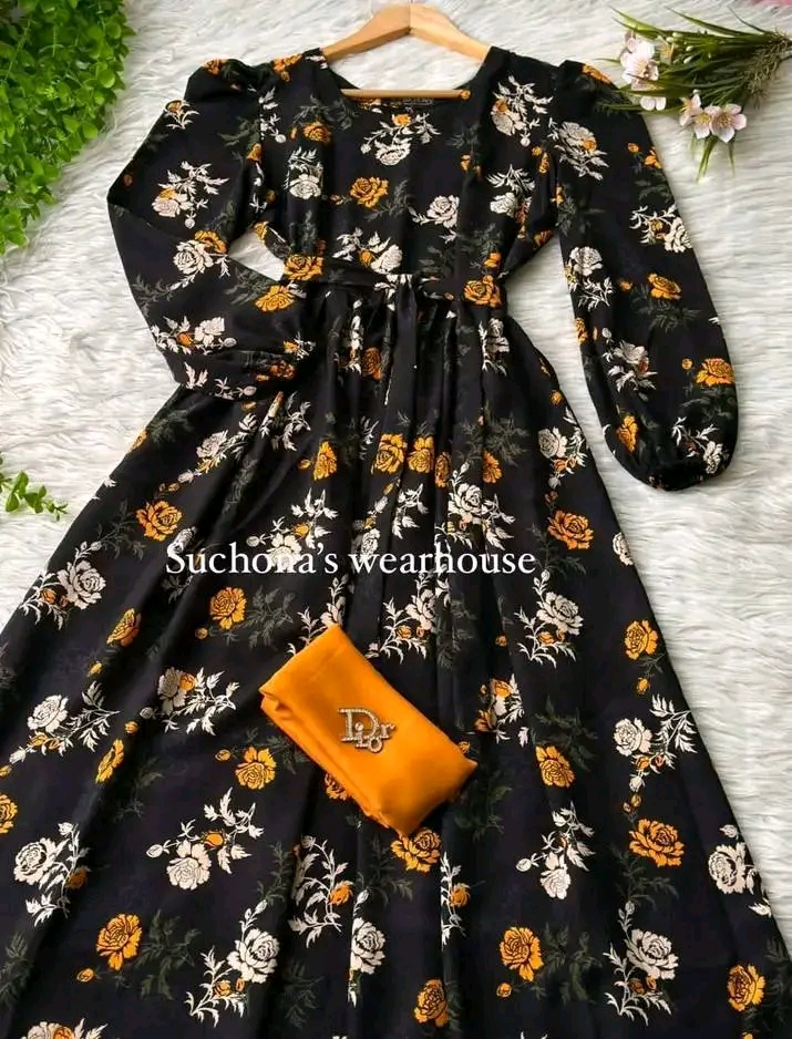 সূচনা আবায়া গাউন বোরকা হিজাবসহ